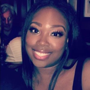 Meet your Posher, Karrie